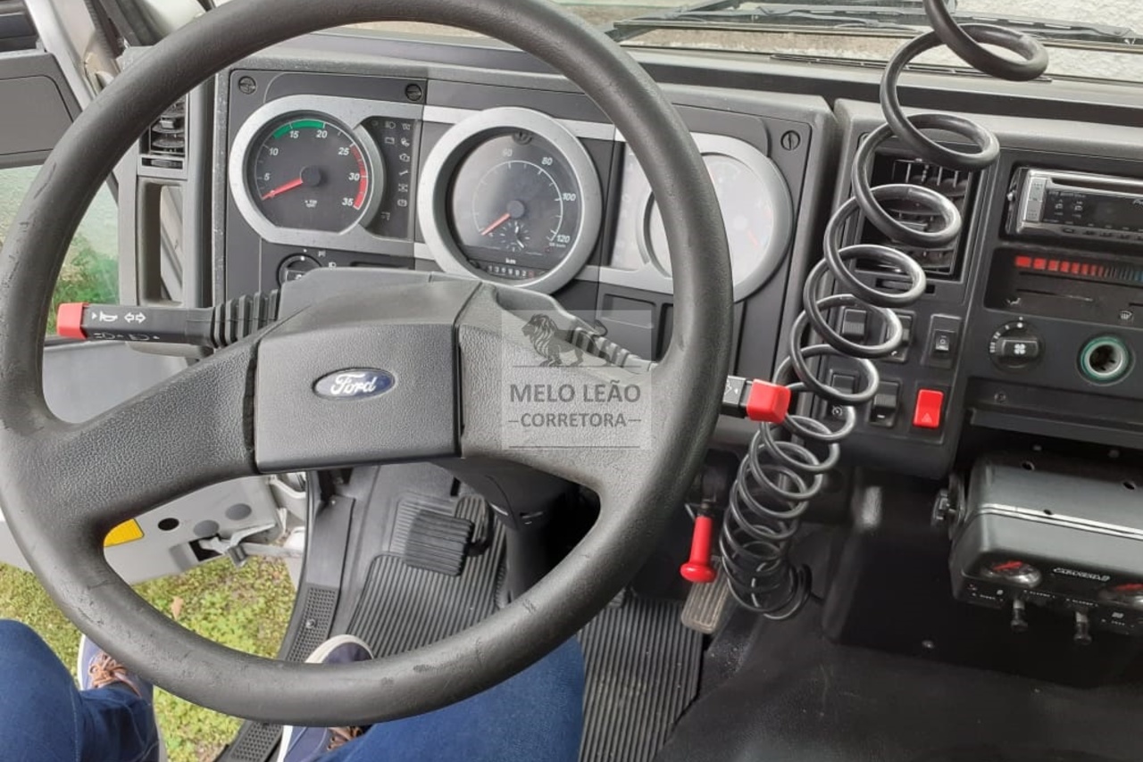 Ford Cargo1517 - 10/10 14