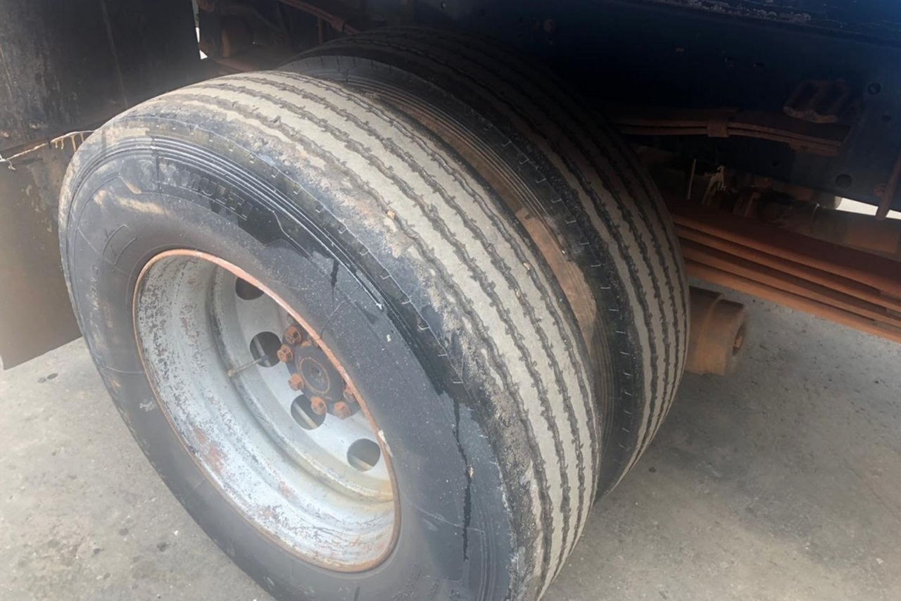 Mercedes Benz MB 1718 - 08/09 6