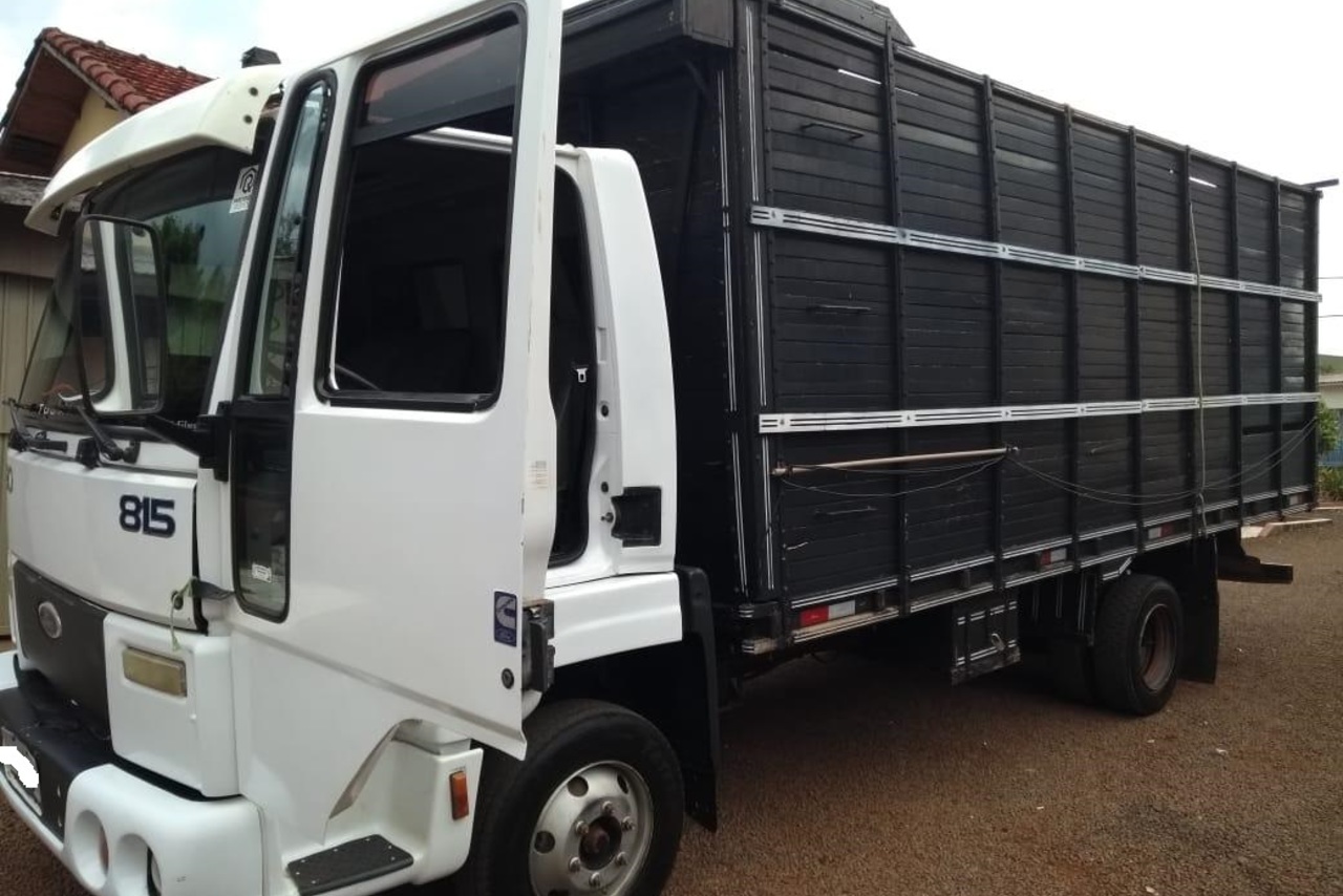 Ford Cargo815 - 03/03 4