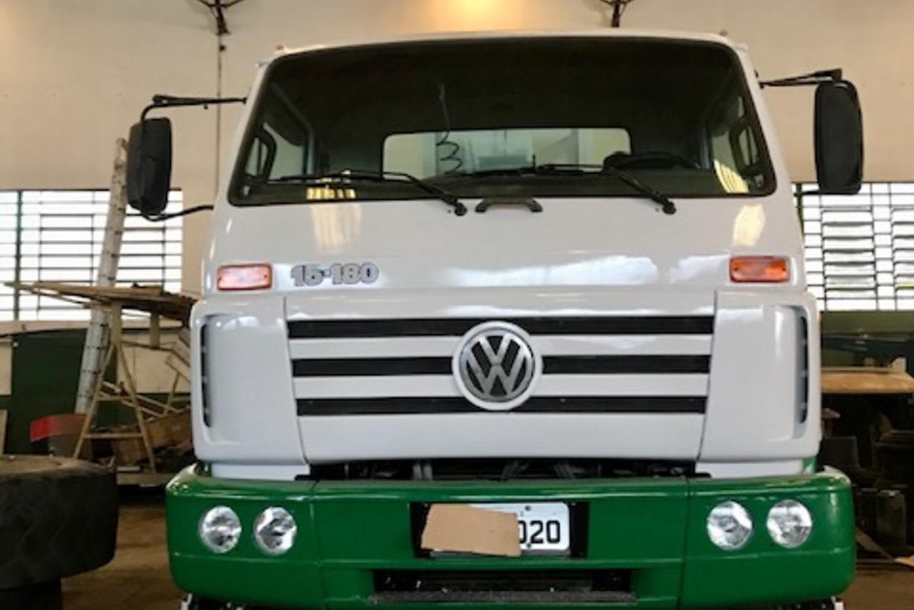 Volkswagen 15-180 E Constellation - 04/05 3