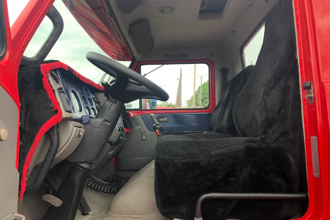 Volkswagen 13-180 - 08/09 7
