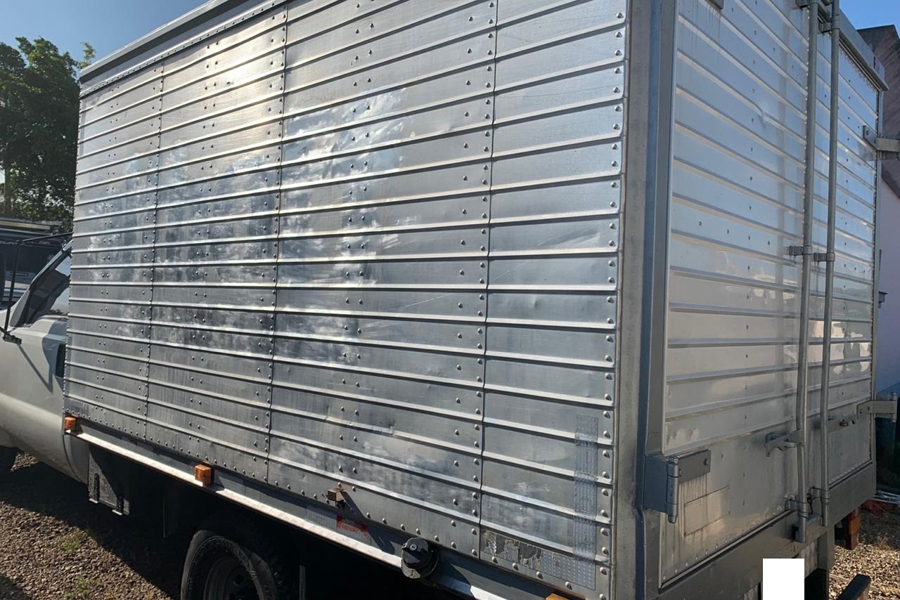 Ford F350 - 05/05 5