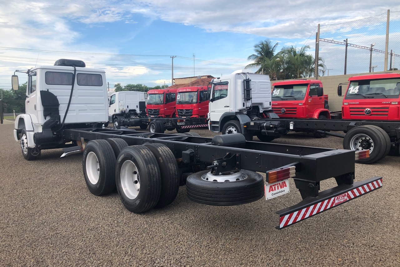 Mercedes Benz MB 1620 - 04/04 6