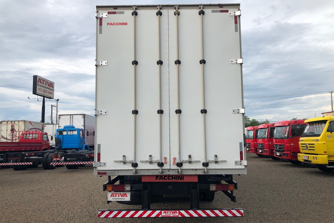 Mercedes Benz MB 2324 - 12/12 2