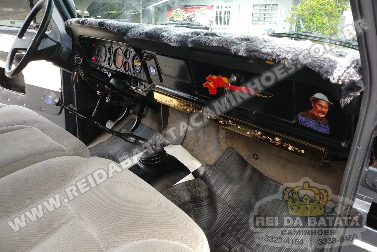Ford F2000 - 90/90 16