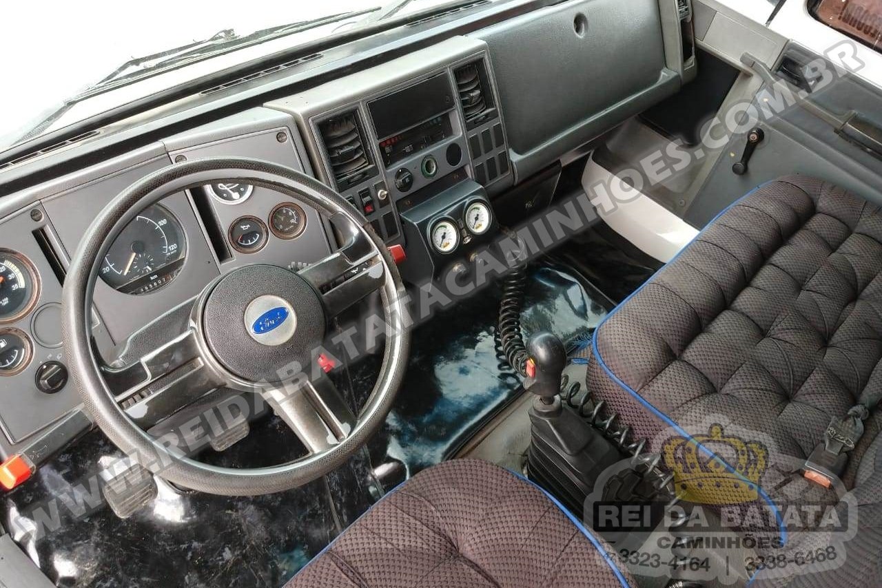 Ford Cargo1517 - 04/04 10