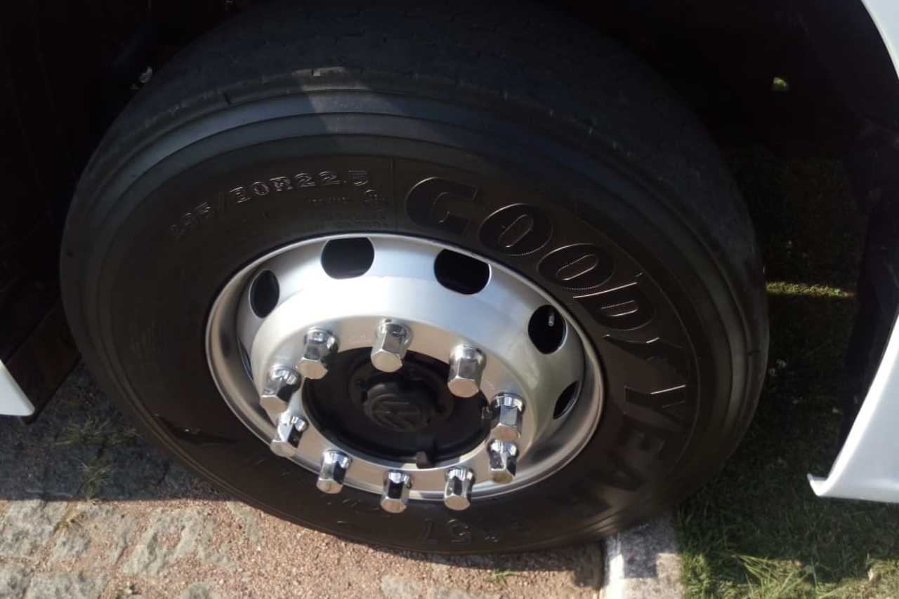 Volkswagen 25 420 - 14/14 16
