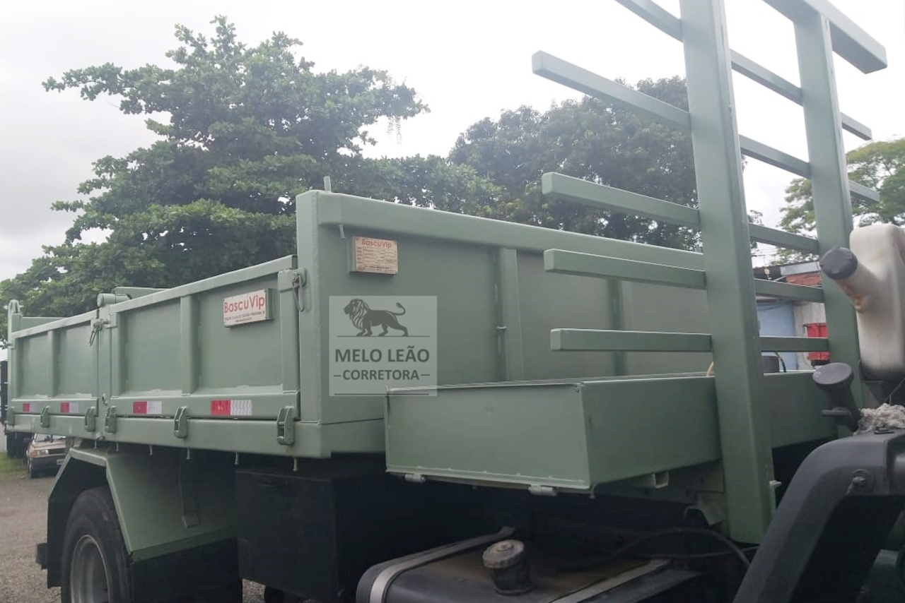Ford Cargo1517 - 86/86 3