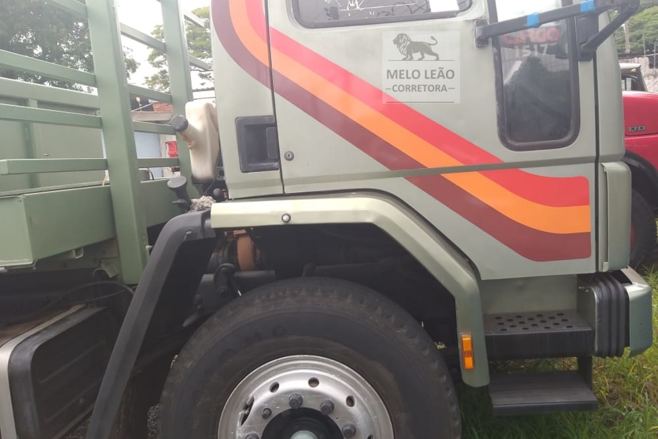 Ford Cargo1517 - 86/86 8