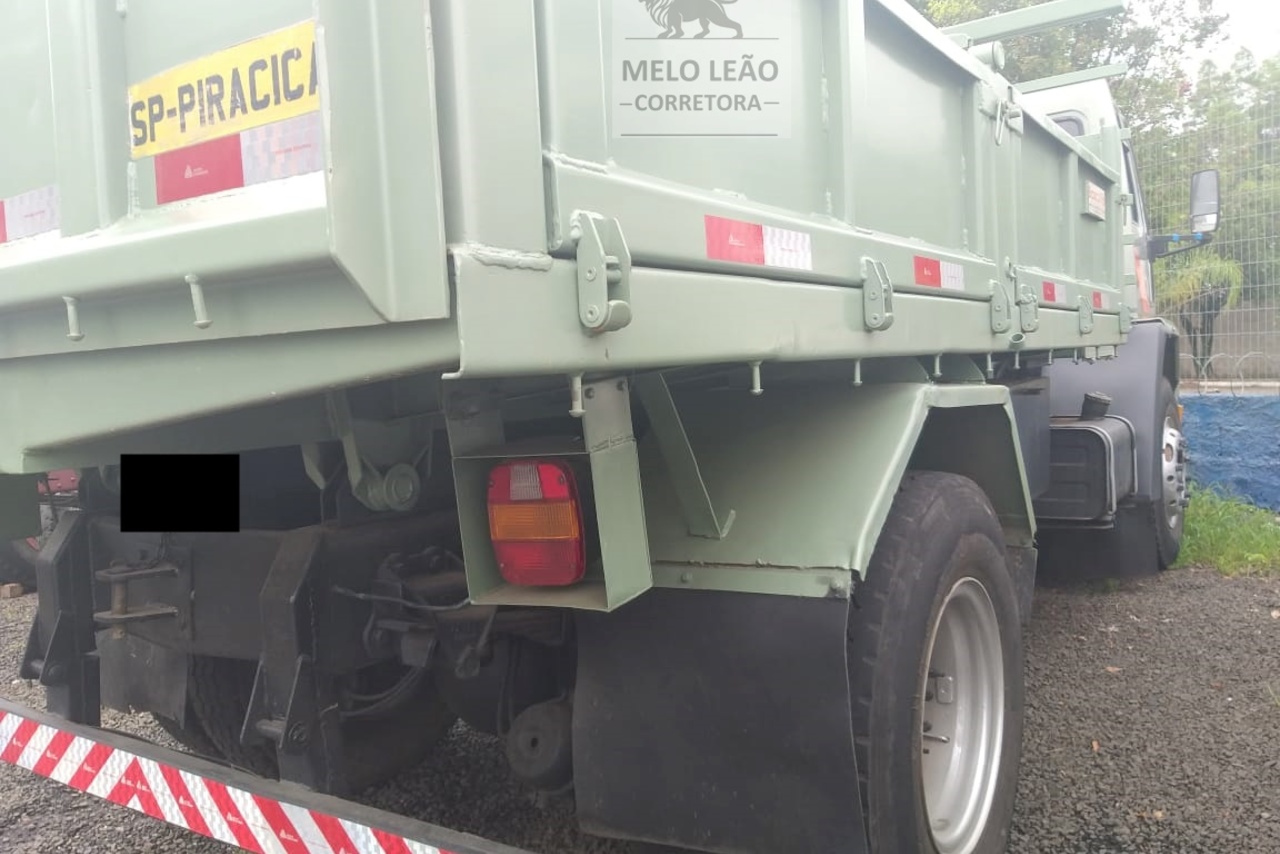 Ford Cargo1517 - 86/86 11