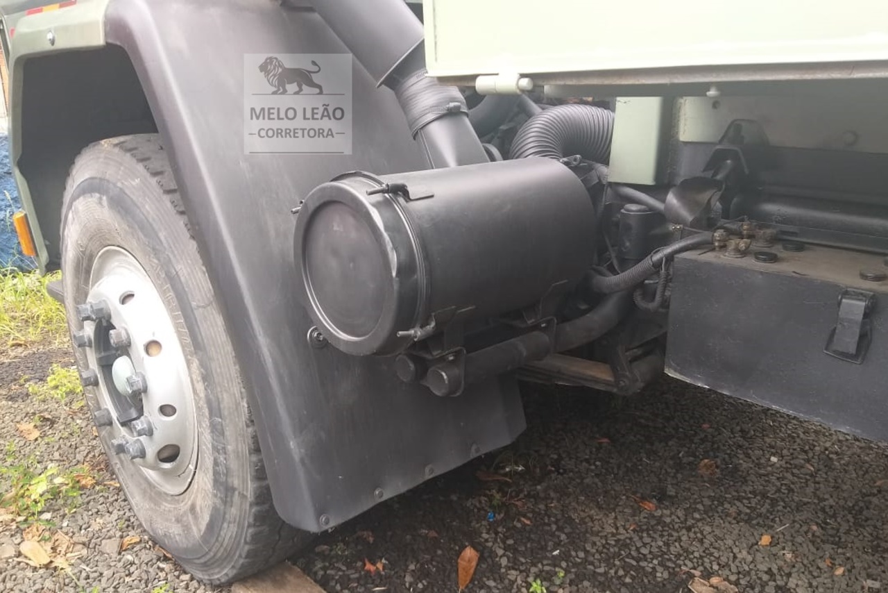 Ford Cargo1517 - 86/86 27