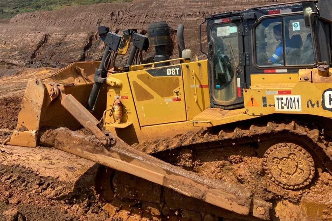 Caterpillar D8T - 08/08 3