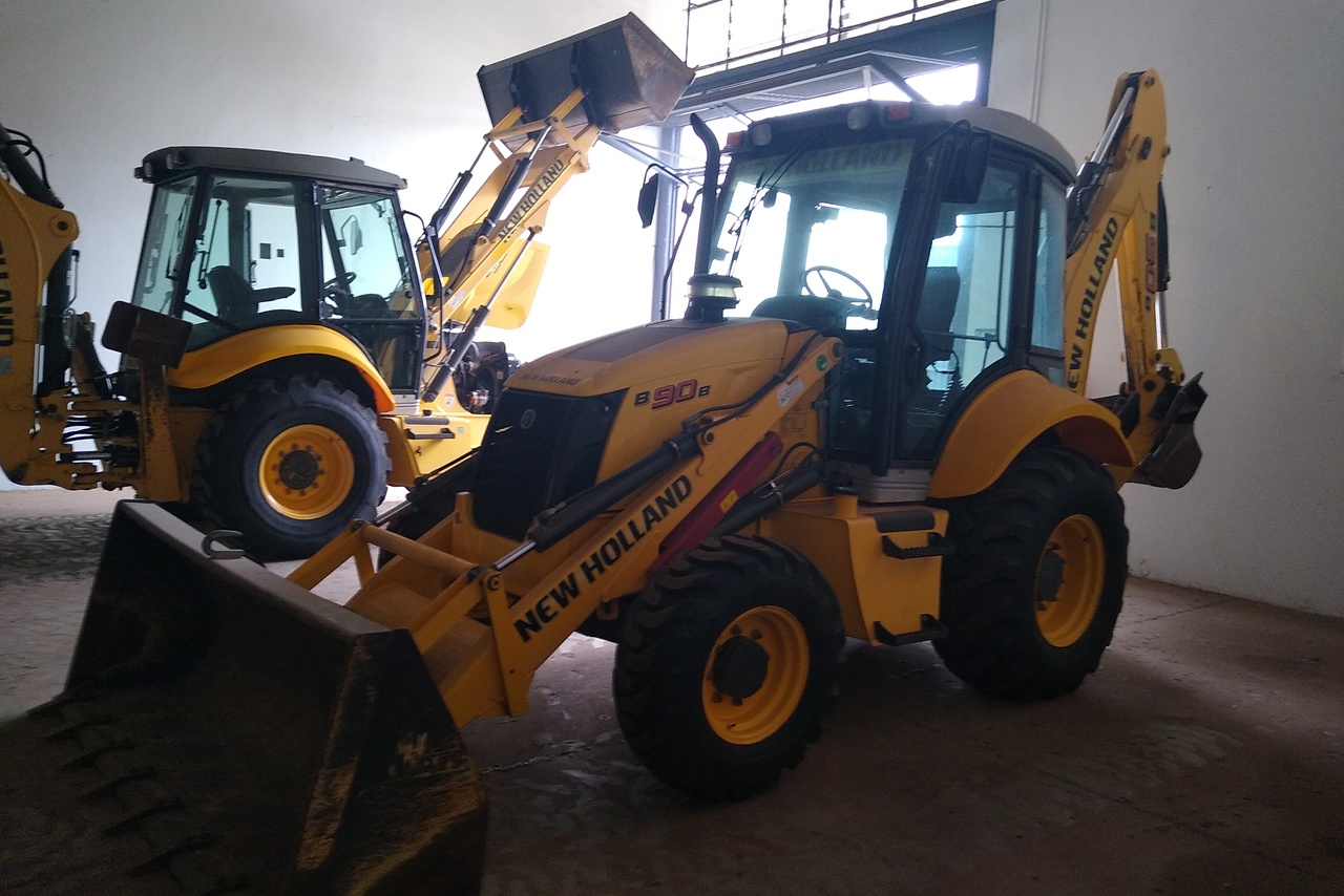 New Holland B90B - 13/13 2