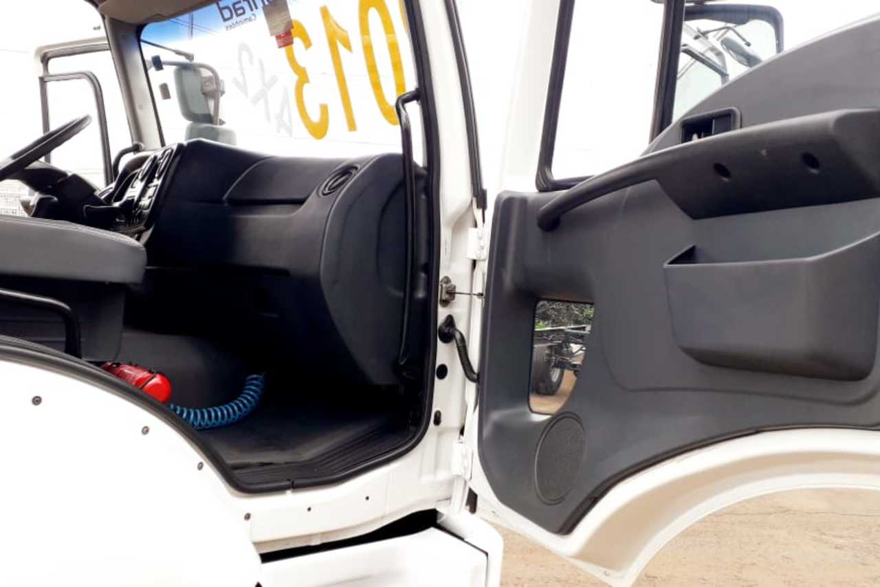 Ford Cargo1319 - 12/13 4