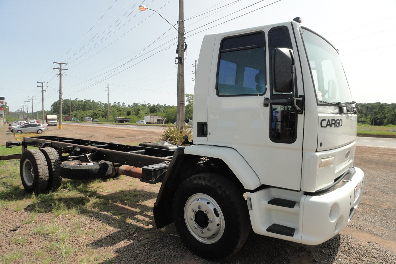 Ford Cargo1217 - 01/01 3