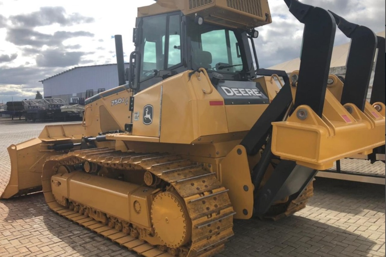John Deere 750J - 18/18 3