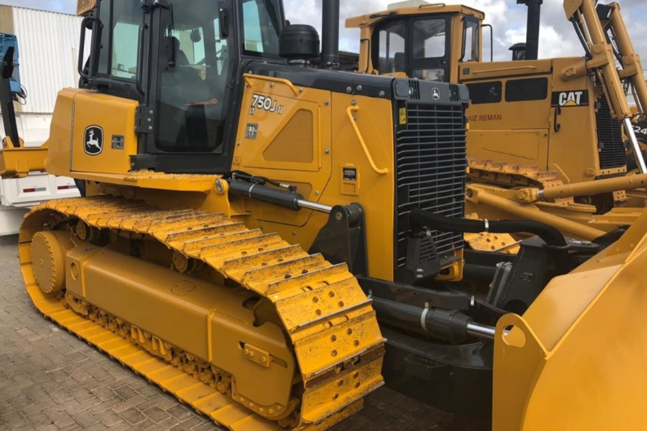 John Deere 750J - 18/18 5