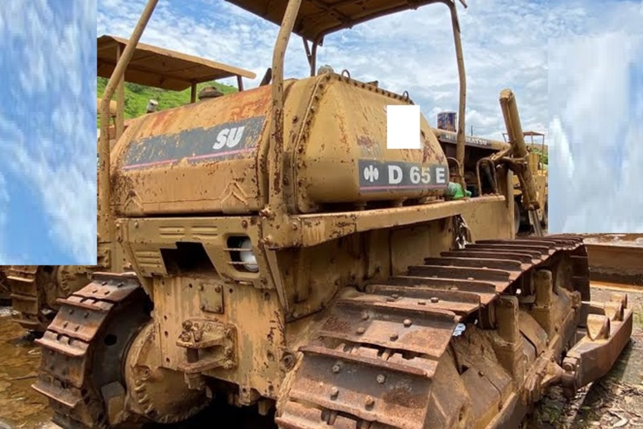 Komatsu D65 - 76/76 3