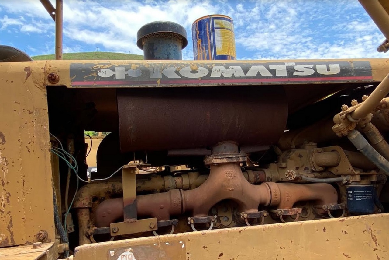 Komatsu D65 - 76/76 4