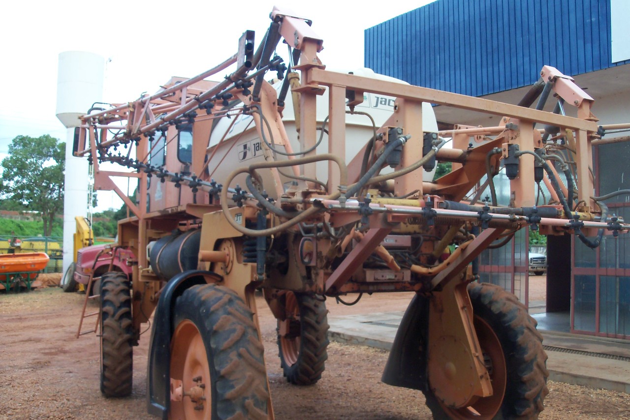 Jacto Uniport 2000 - 04 10