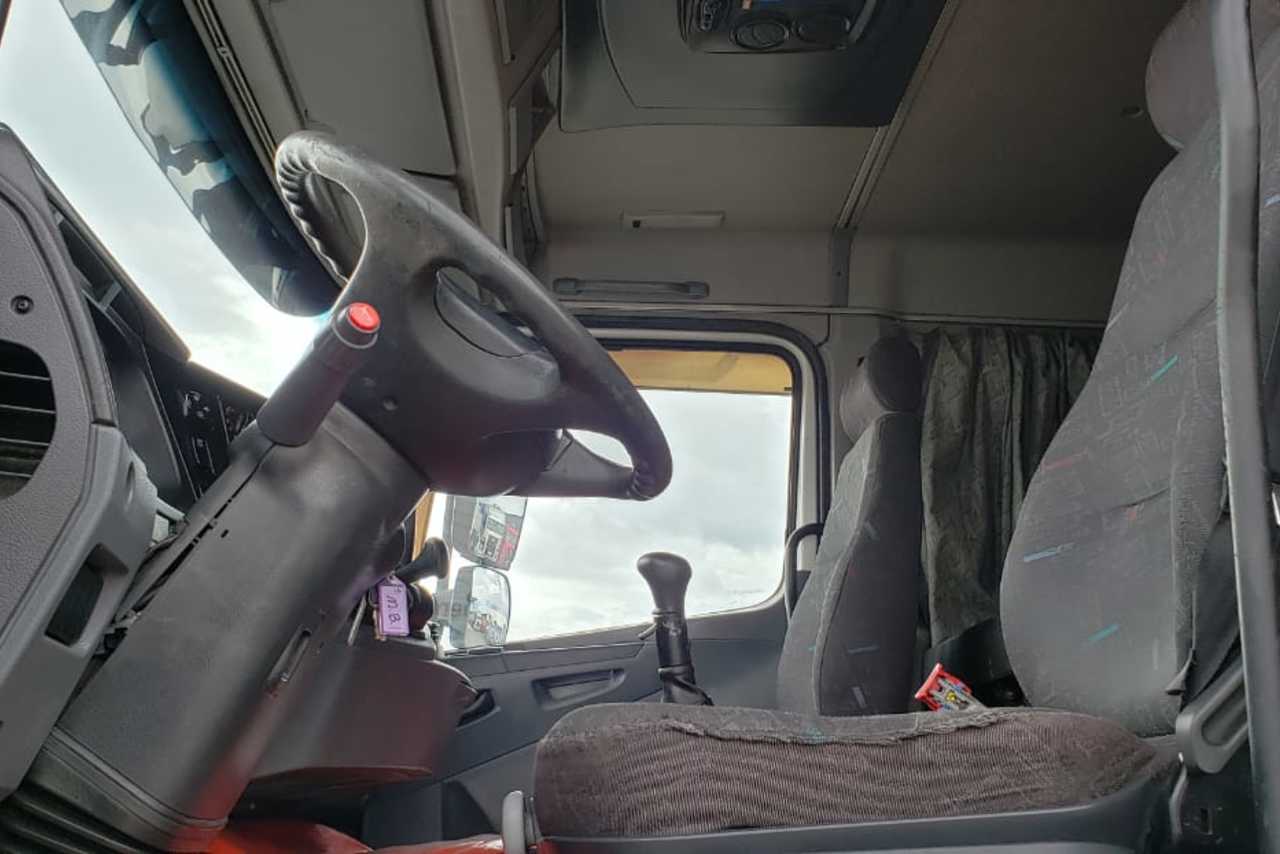 Mercedes Benz Axor 2644 - 09/09 3