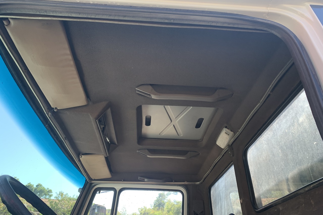 Mercedes Benz MB 1618 - 92/92 15