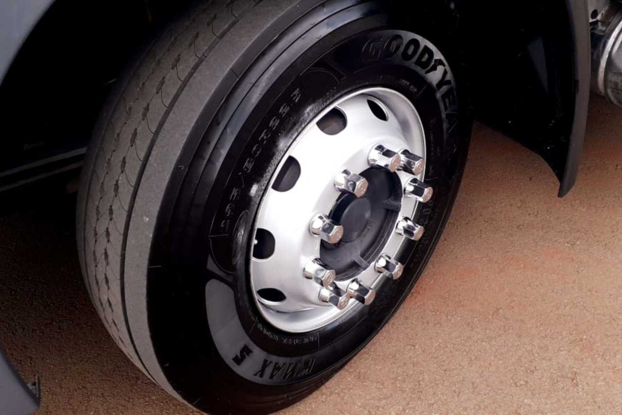 Ford Cargo 2042 - 13/13 16