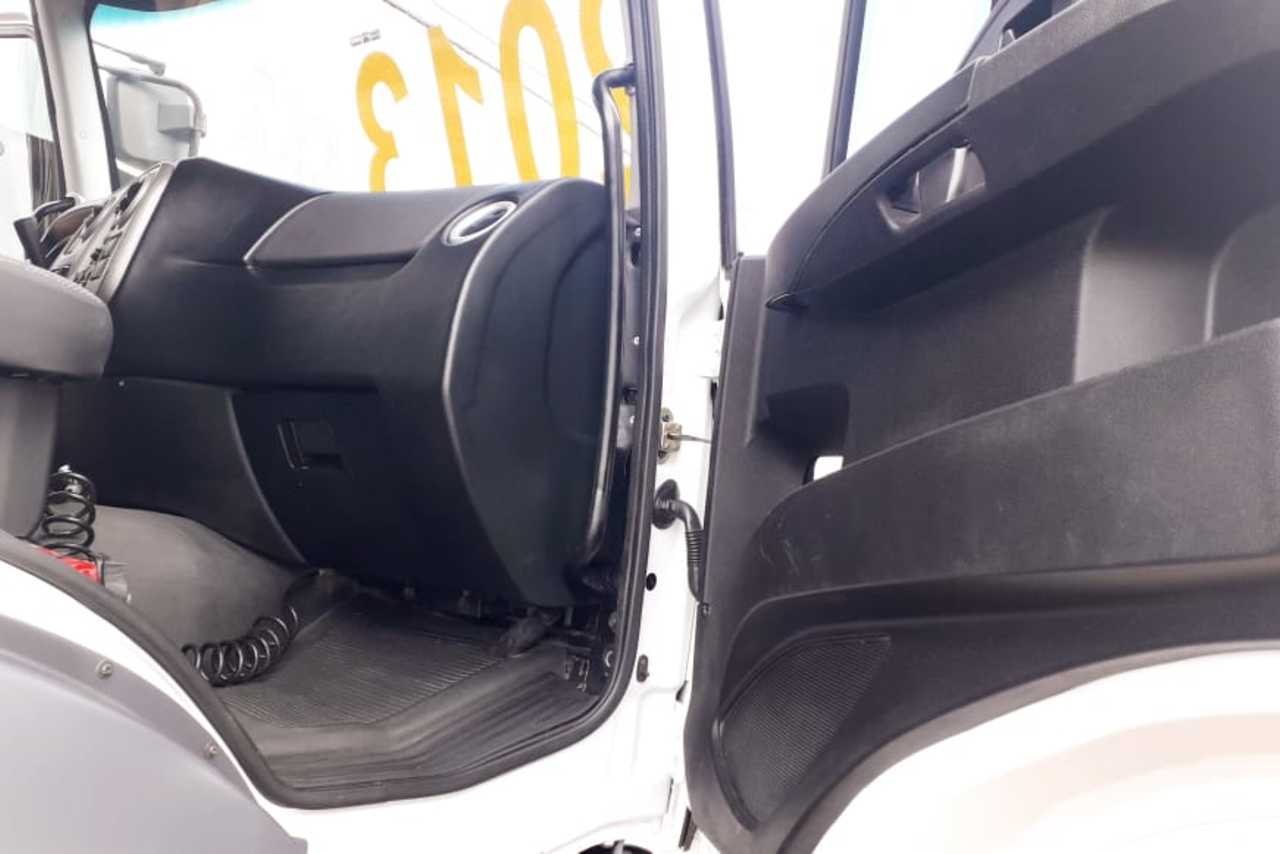 Ford Cargo 2042 - 13/13 18