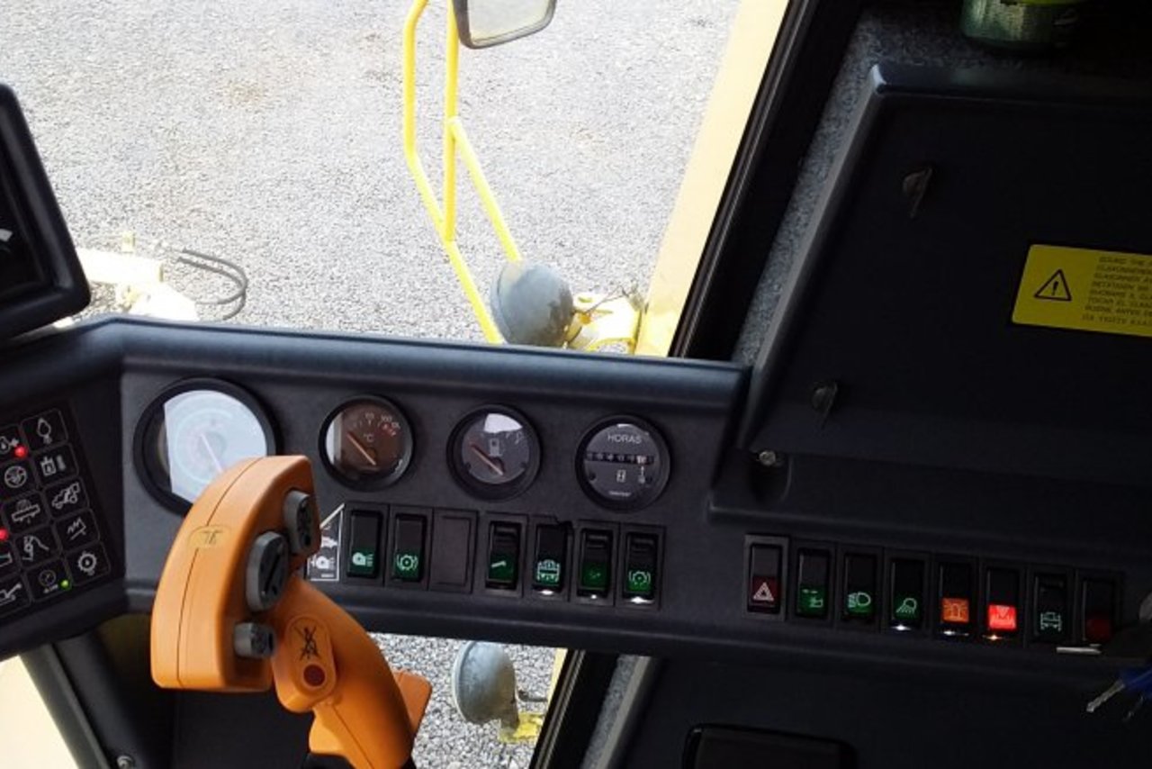 New Holland TC57  - 03/03 7