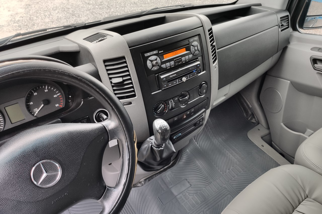 Mercedes Benz Sprinter Executiva 415 - 14/15 4
