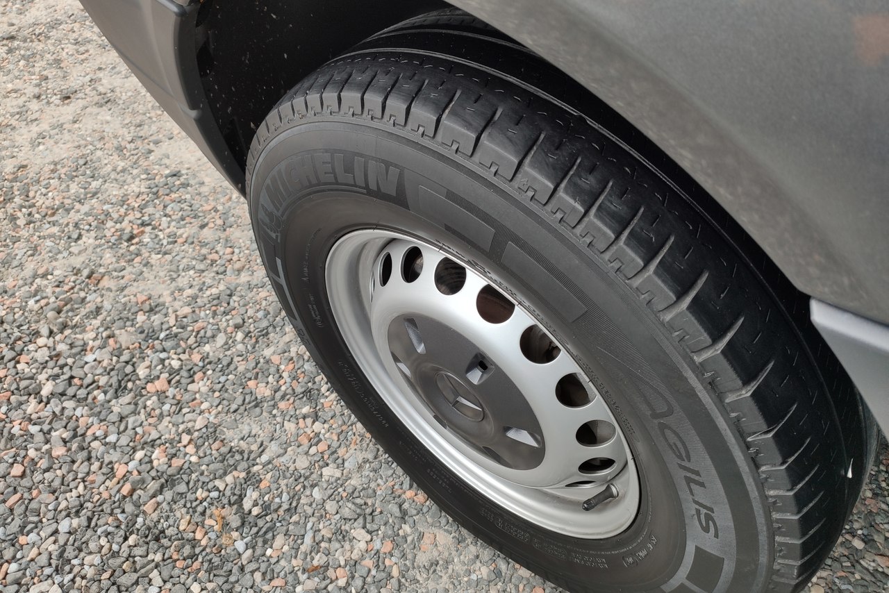 Mercedes Benz Sprinter Executiva 415 - 14/15 10