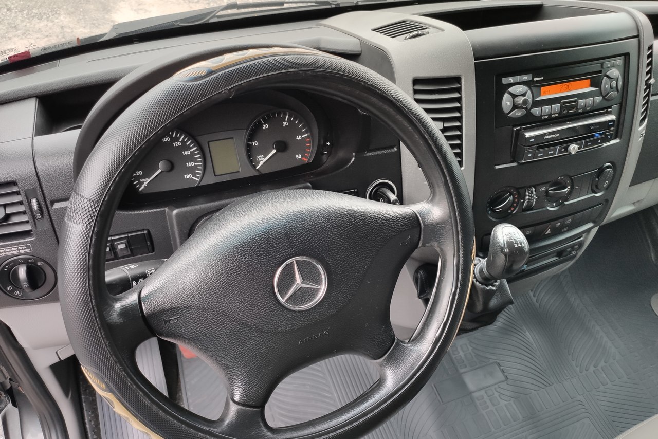 Mercedes Benz Sprinter Executiva 415 - 14/15 18