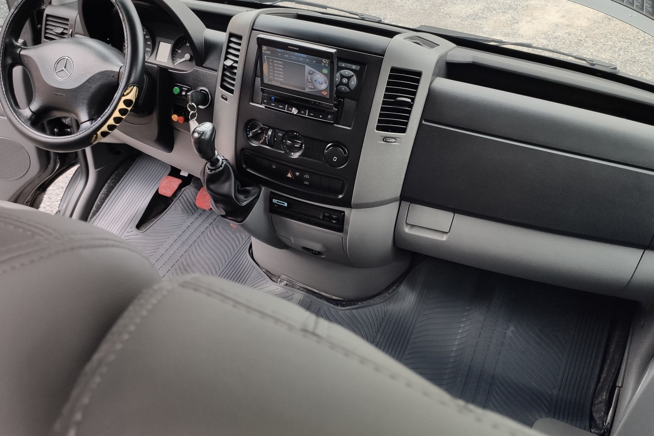Mercedes Benz Sprinter Executiva 415 - 14/15 21