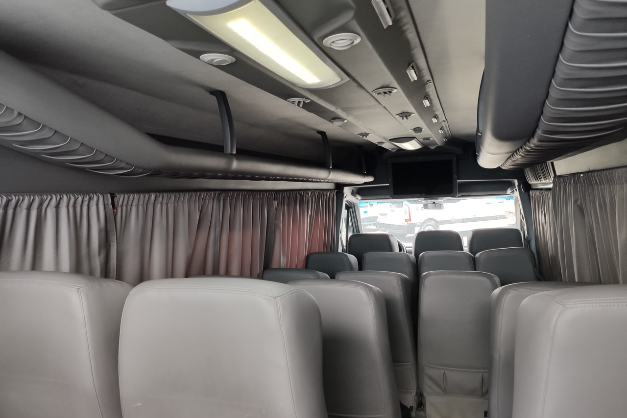 Mercedes Benz Sprinter Executiva 415 - 14/15 23