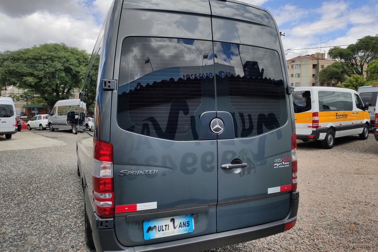 Mercedes Benz Sprinter Executiva 415 - 14/15 27