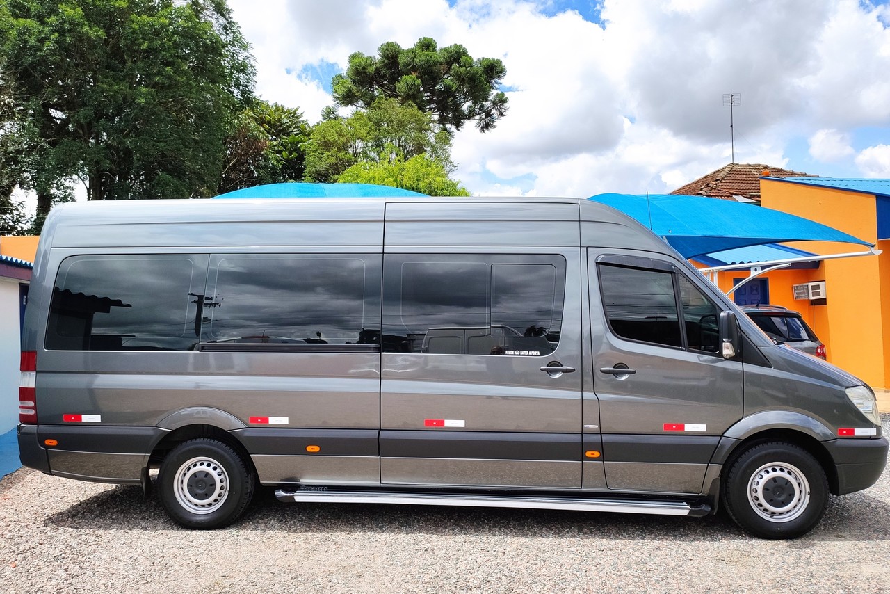 Mercedes Benz Sprinter Executiva 415 - 14/15 28