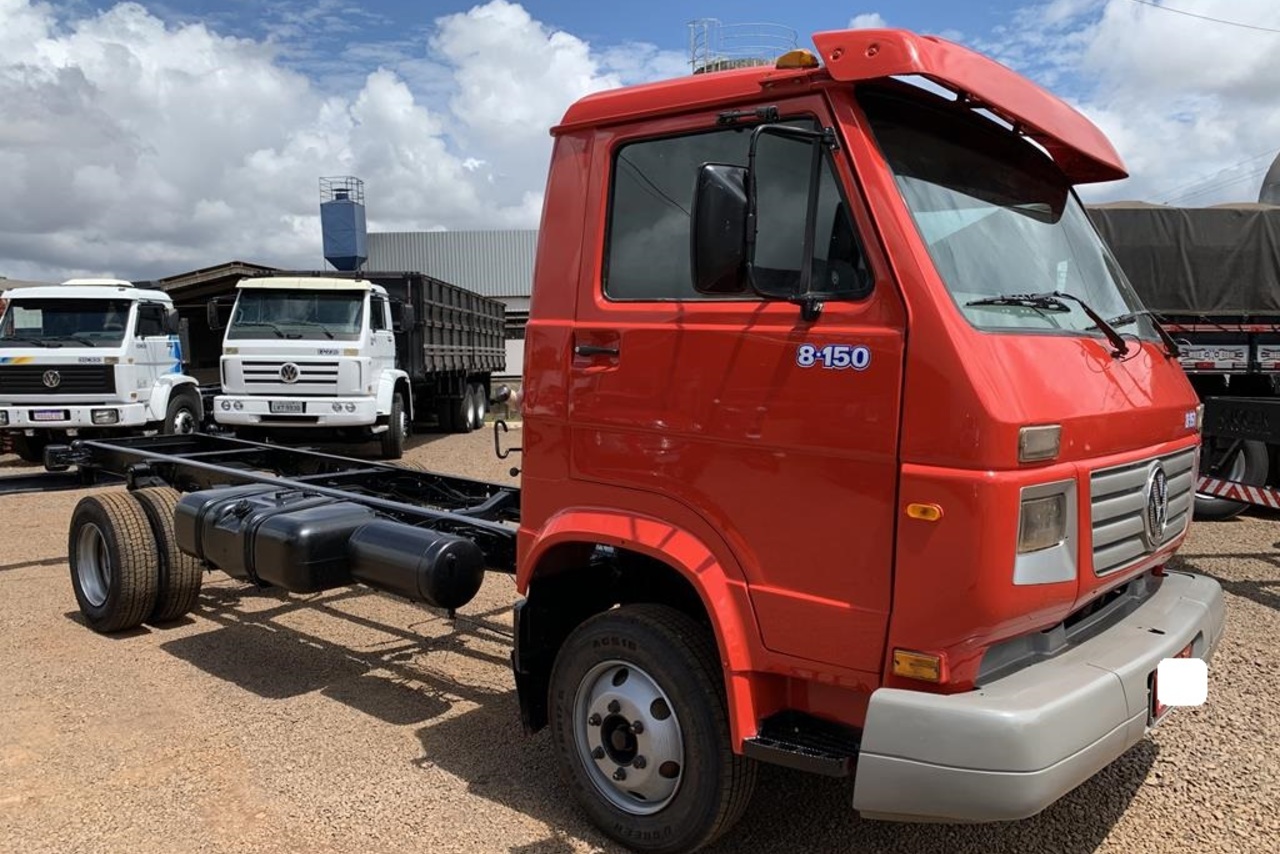 Volkswagen 8 150 - 04/05 2