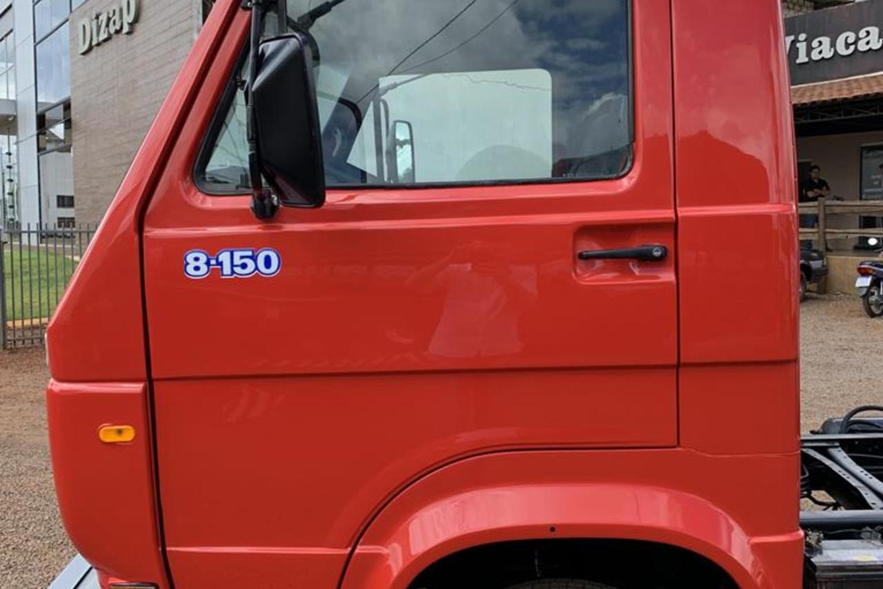 Volkswagen 8 150 - 04/05 5