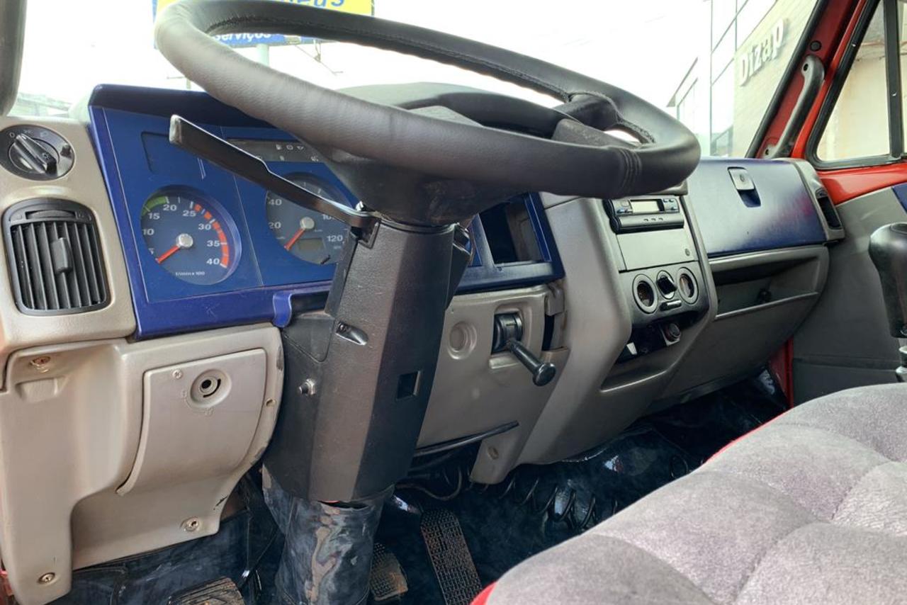 Volkswagen 8 150 - 04/05 8