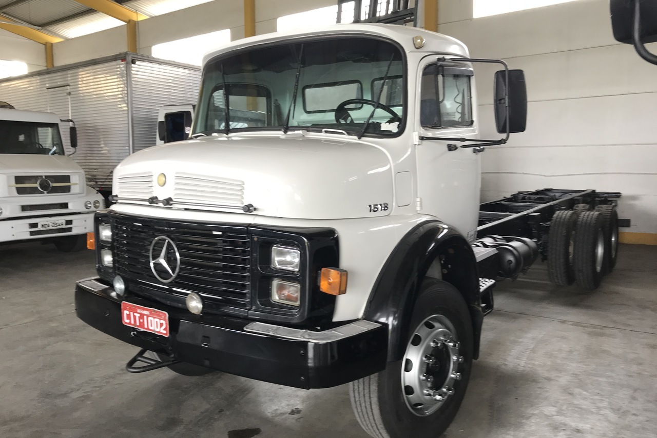 Mercedes Benz MB 1518 - 87/87 2