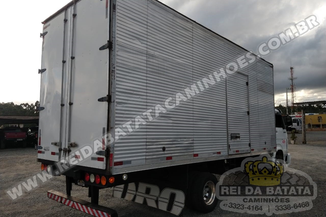Volkswagen 8 150 - 05/05 3