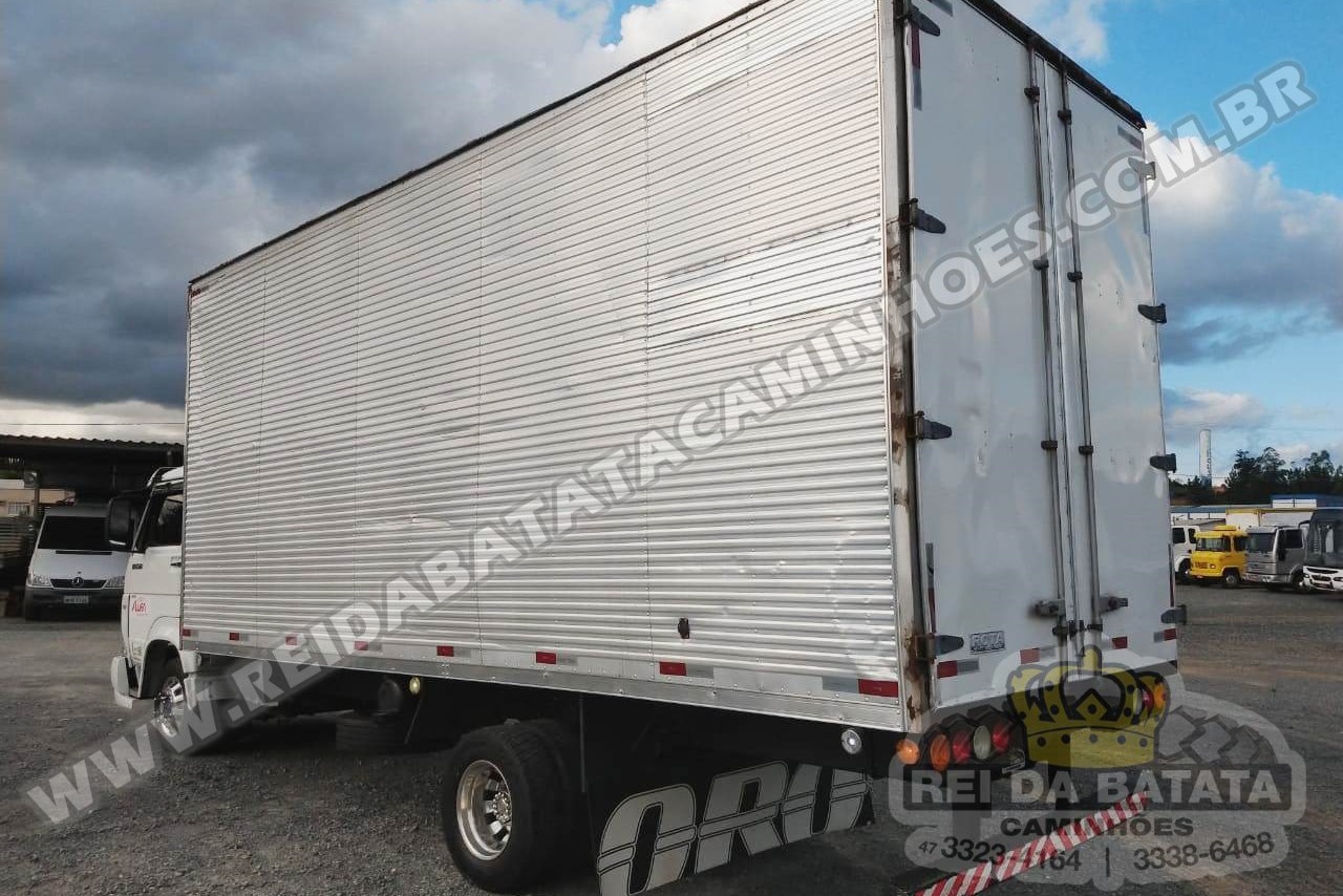 Volkswagen 8 150 - 05/05 7