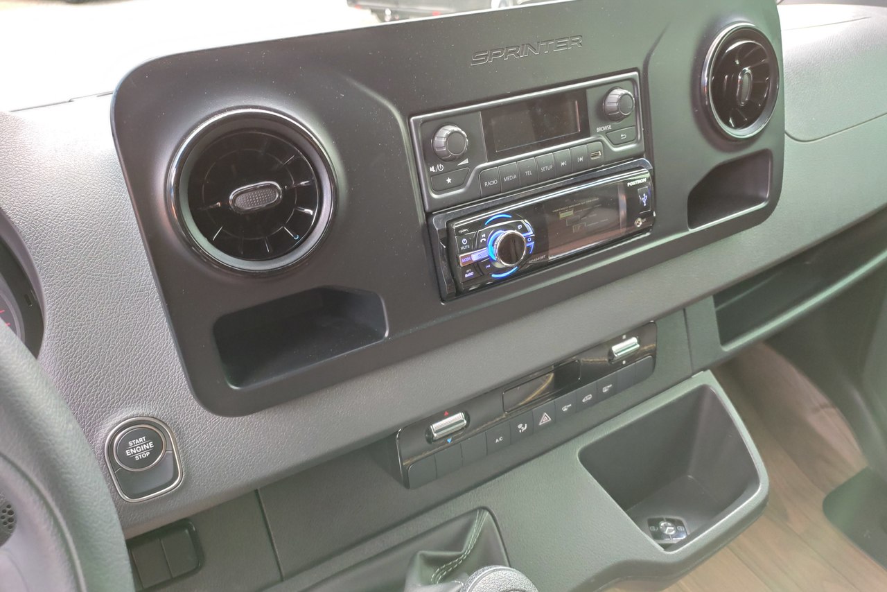 Mercedes Benz Sprinter - 20/21 24