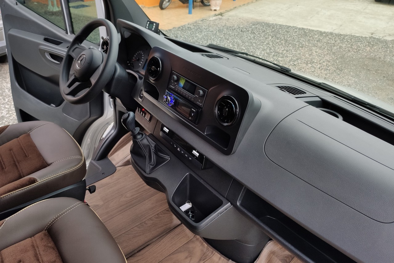 Mercedes Benz Sprinter - 20/21 33