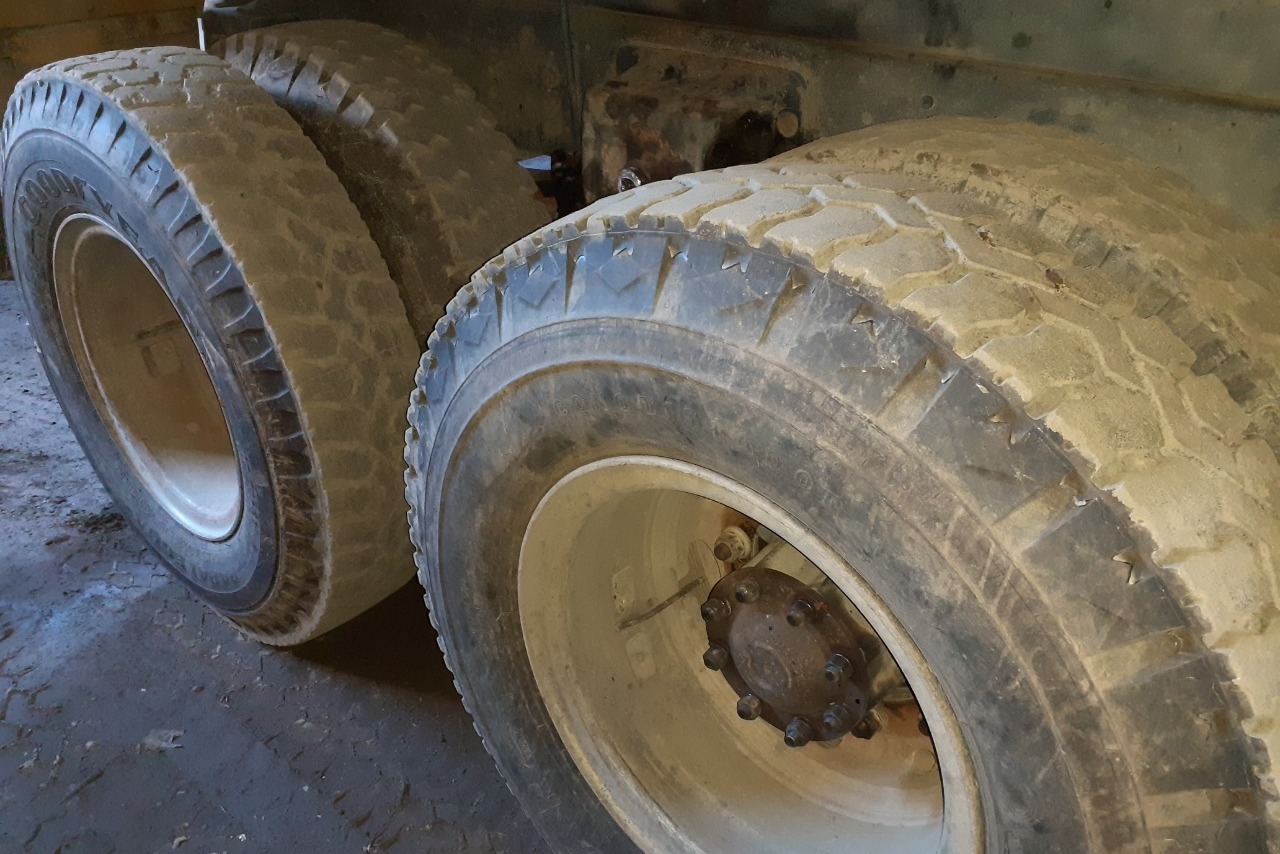 Ford Cargo2422 - 08/09 33