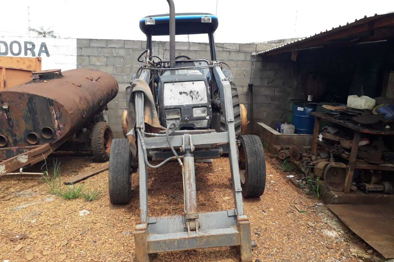 Valtra 800 - 01/01 5