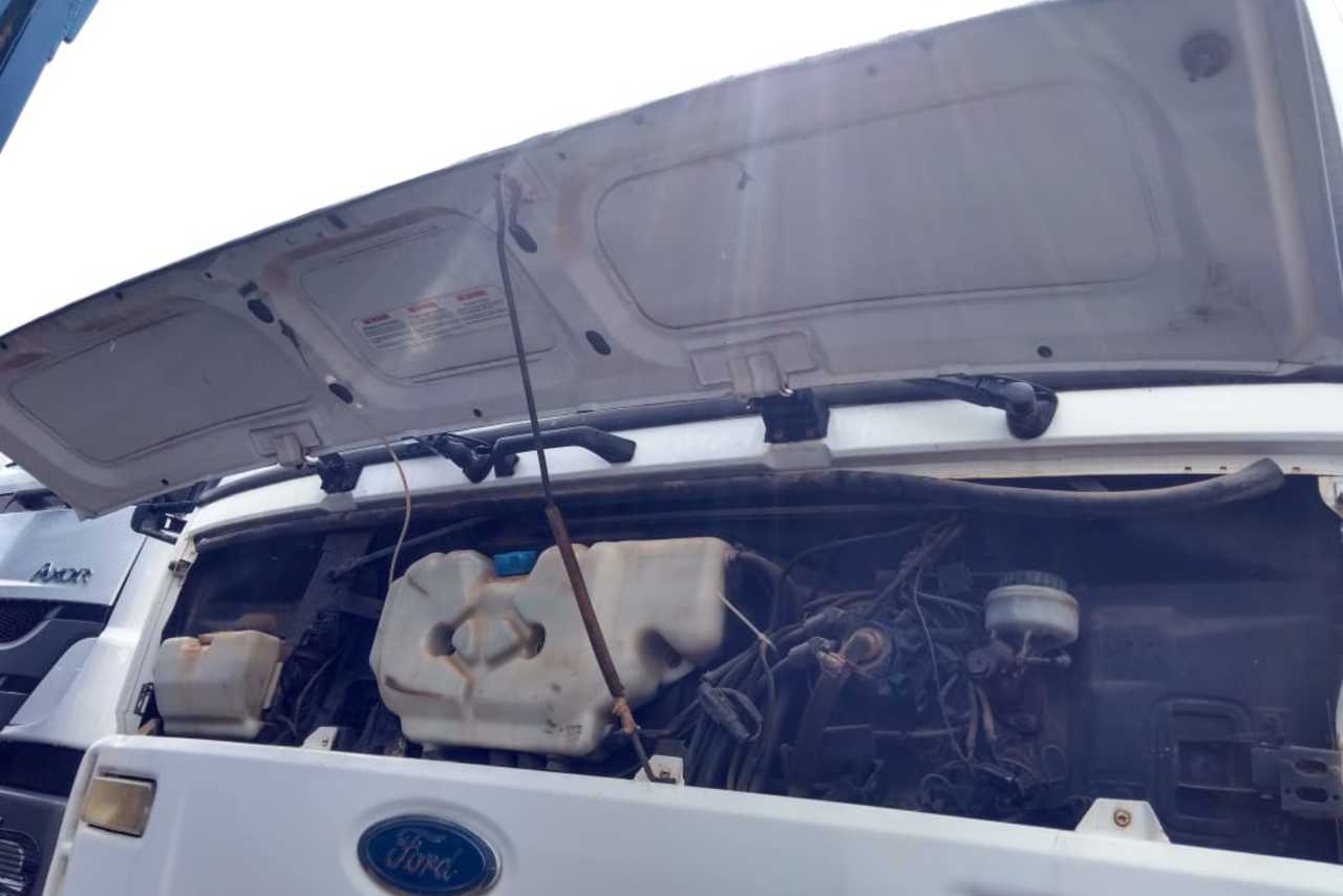 Ford Cargo2422 - 06/06 6