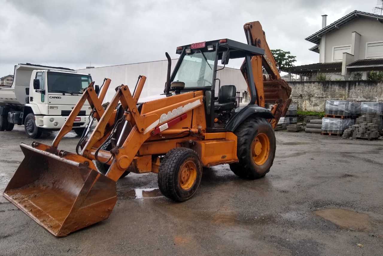 Case 580M - 07/07 5