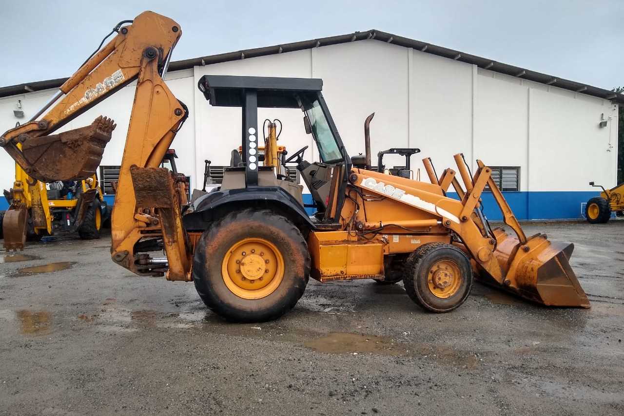 Case 580M - 07/07 8