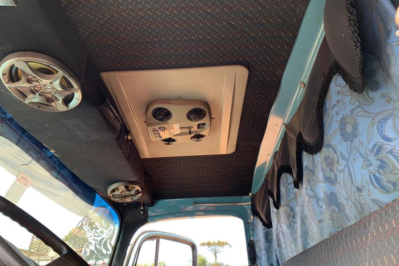 Mercedes Benz MB 2213 - 76/76 12